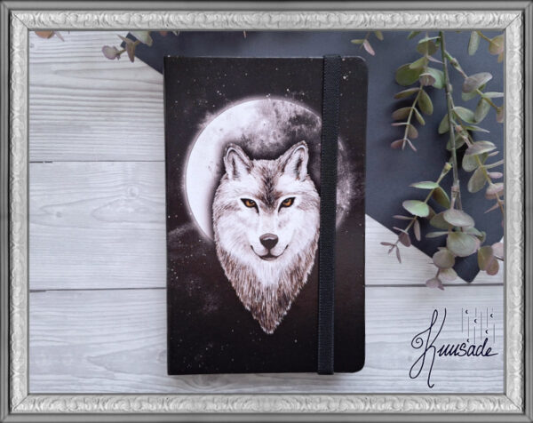 Kovakantinen muistikirja - Susi