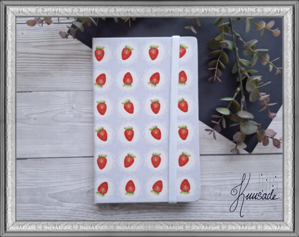 Kovakantinen muistikirja - Mansikka