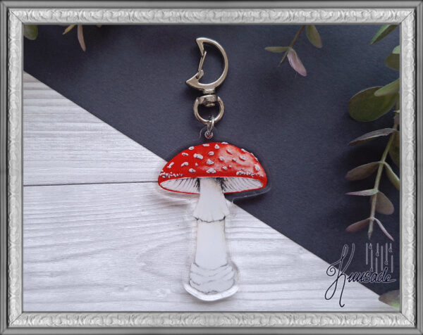 Akryylicharmi Kärpässieni