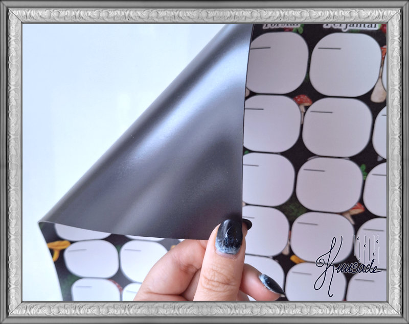 Kuukausikalenteri, Pyyhittävän magneettitaulu - Sienimetsä - Image 4